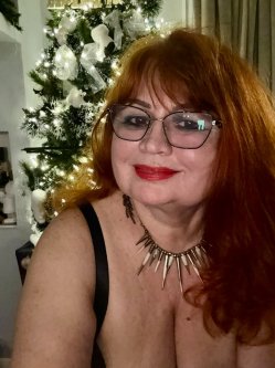 �gnes, 67 �ves n�, Abony