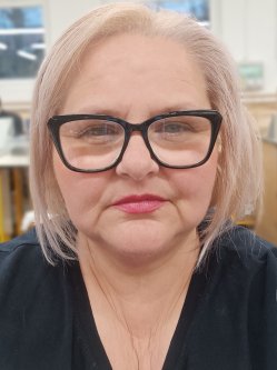 Andrea, 54 �ves n�, Magyarat�d
