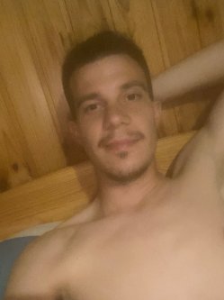 Bal�zs, 28 �ves f�rfi, Mak�