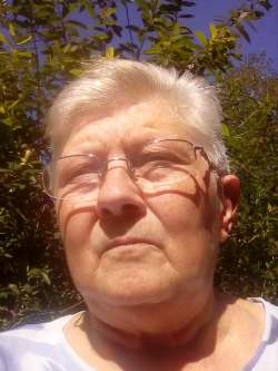 Erzsebet, 75 �ves n�, Kolozs