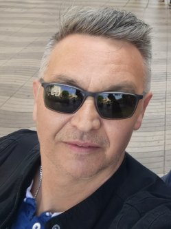 Attila, 60 �ves f�rfi, Berlin