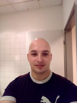 Jano, 35 �ves f�rfi, Szeghalom