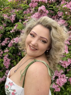 Kinga, 36 �ves n�, B�k�scsaba