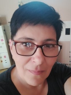 Judith, 54 �ves n�, Cegl�dbercel