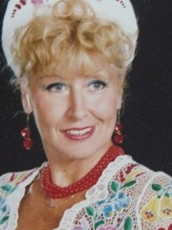 Marcsi, 72 �ves n�, T�pi�s�g
