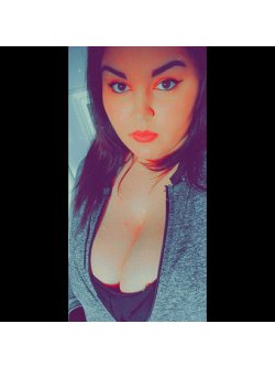 Rencsi, 24 �ves n�, Kissz�ll�s