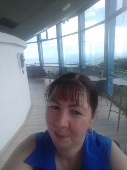Andi, 53 �ves n�, Budapest