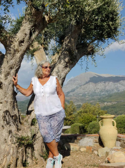 Zsuzsa, 82 �ves n�, Budapest