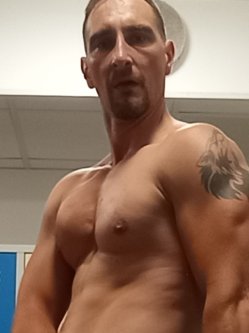 Tomi, 43 �ves f�rfi, Szigethalom