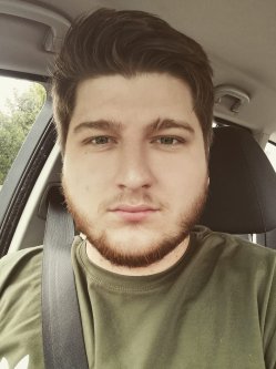 Ferenc, 20 �ves f�rfi, Ny�regyh�za