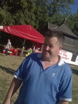 Tib�r, 54 �ves f�rfi, Z�hony