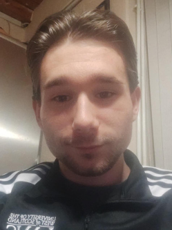 Attila, 20 �ves f�rfi, Veresegyh�z