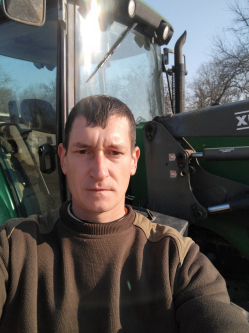 Zoli, 34 �ves f�rfi, Kecskem�t