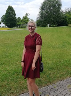 Erika, 30 �ves n�, Tatab�nya