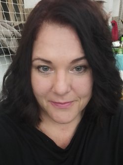 Andi, 49 �ves n�, Dunavars�ny