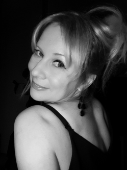 Zsuzsi, 50 �ves n�, Budapest