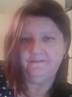 T�nde, 51 �ves n�, P�pa