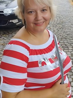 Bettina, 53 �ves n�, Budapest