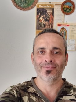 Balazs, 46 �ves f�rfi, Karancss�g