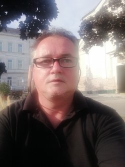 Jani1, 52 �ves f�rfi, K�rmend