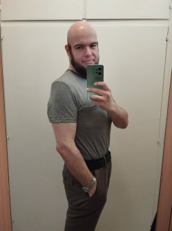Ervin, 32 �ves f�rfi, Kom�rom