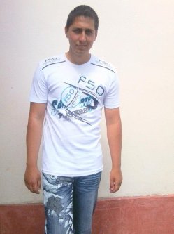 K�lm�n, 36 �ves f�rfi, Mez�zombor